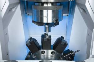 Machining area of the VL 5i: 12 turning or up to 12 driven drilling and milling tools allow you to carry out a great variety of operations in a single set-up.