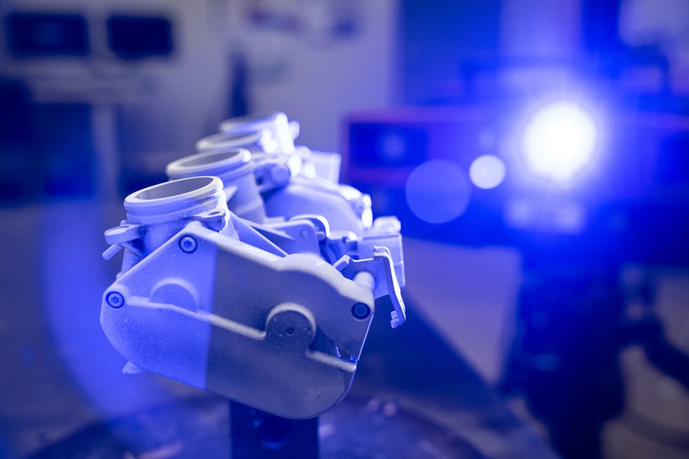 Structured blue light scanning on a metal part