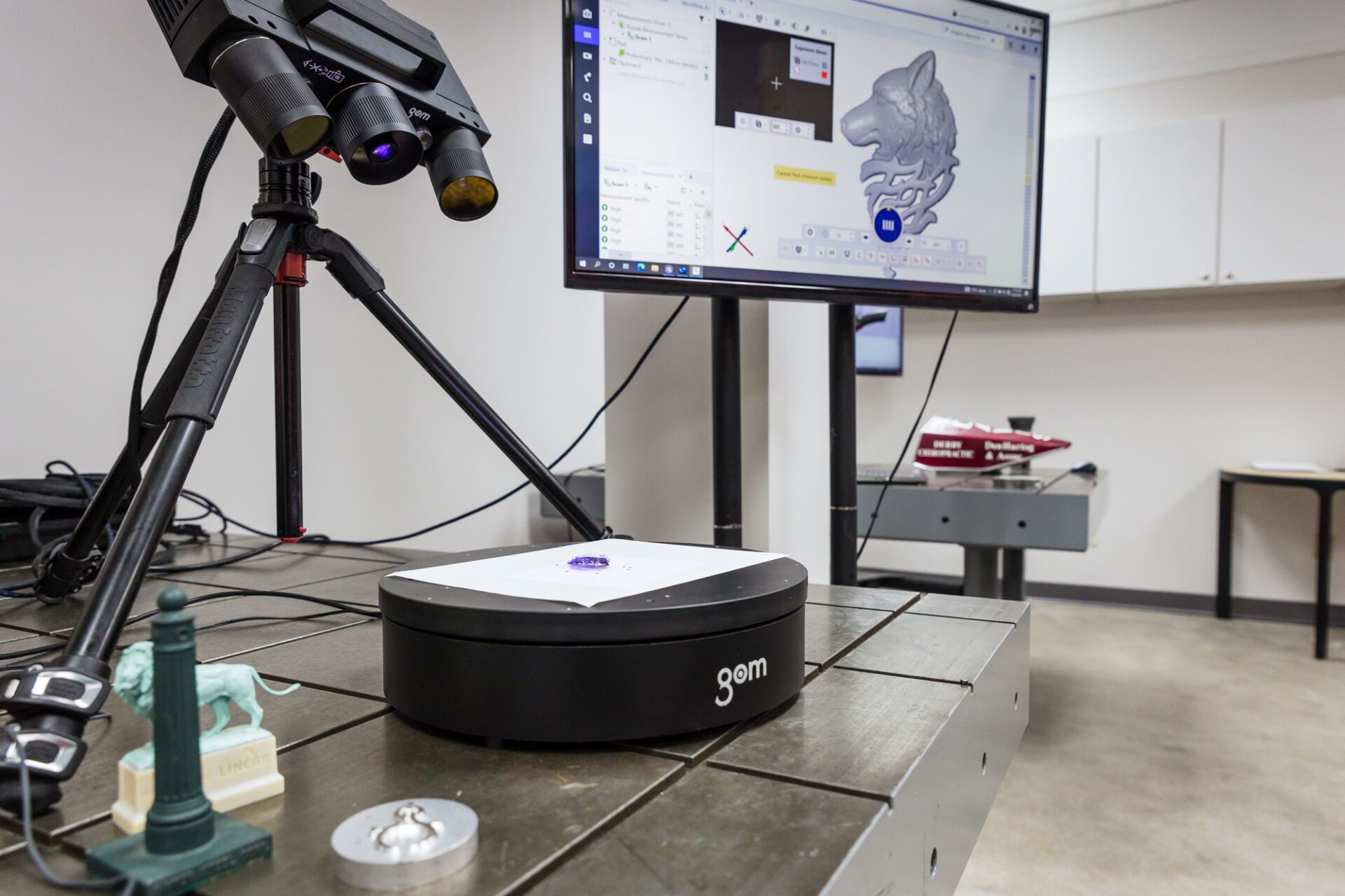 GOM CT scanner in action